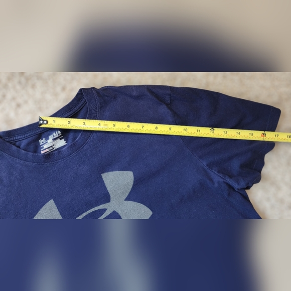 ​Under Armour Large Navy Blue HeatGear Workout Tee Shirt - Picture 7 of 7